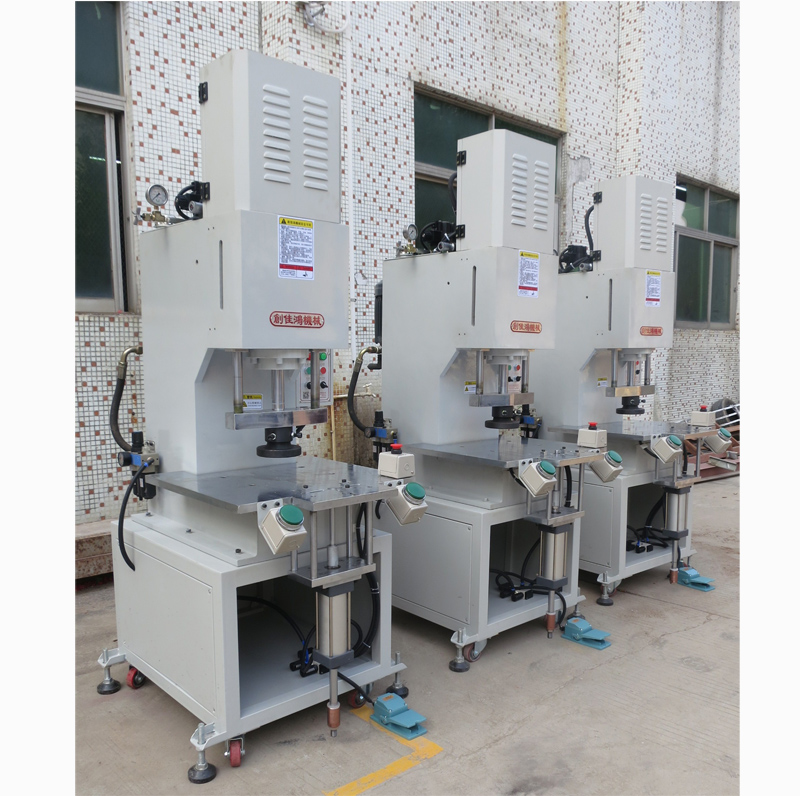 C���������͉�����