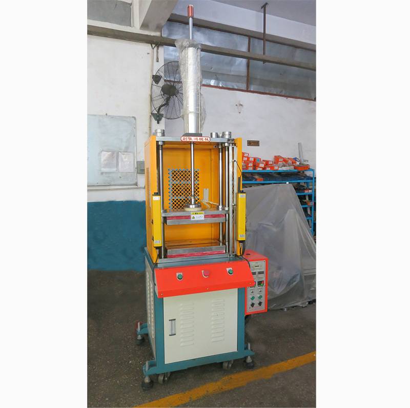 ���������ӟቺ�C